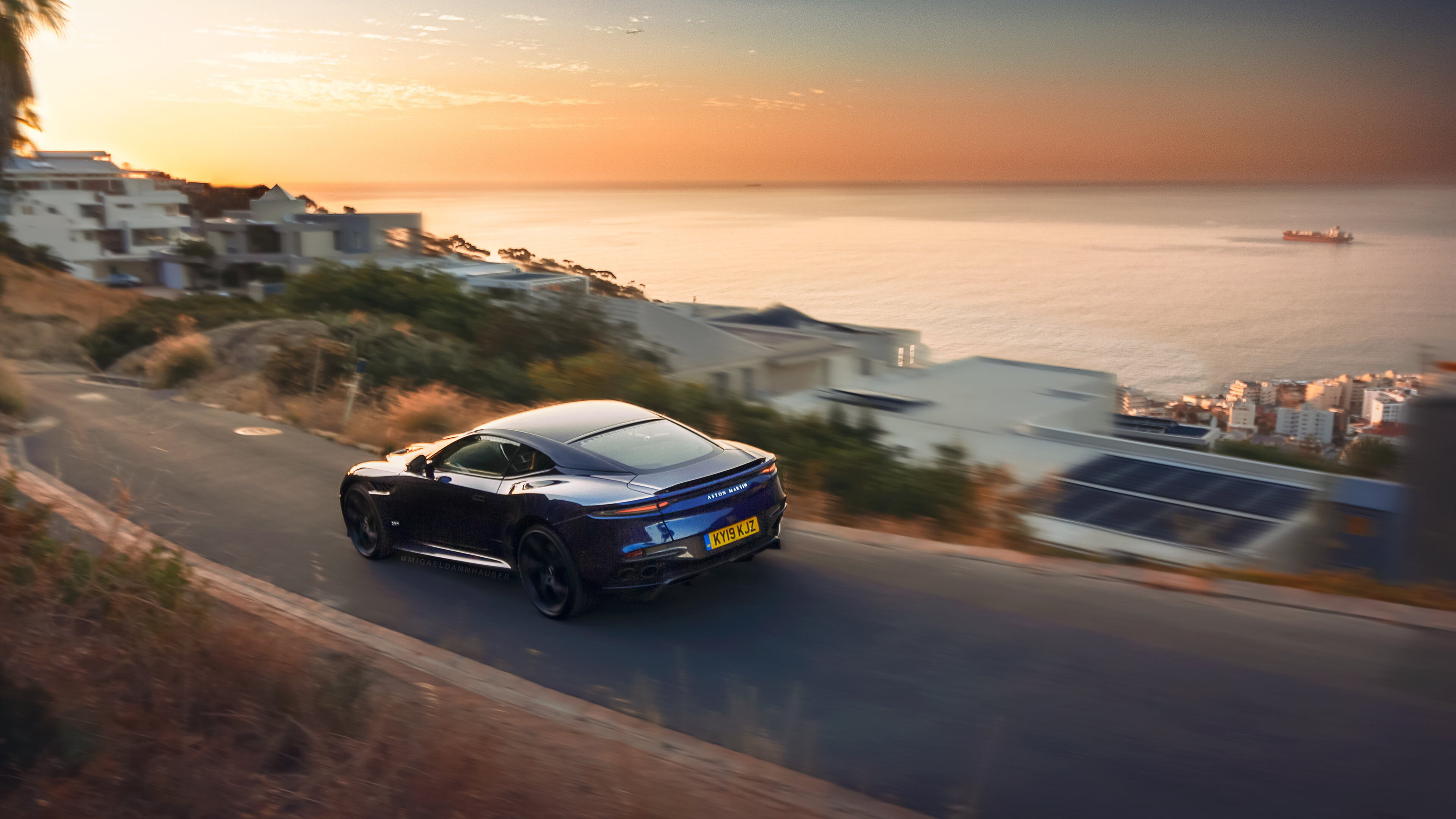 开云体育-基层教练上升通道被严重压缩