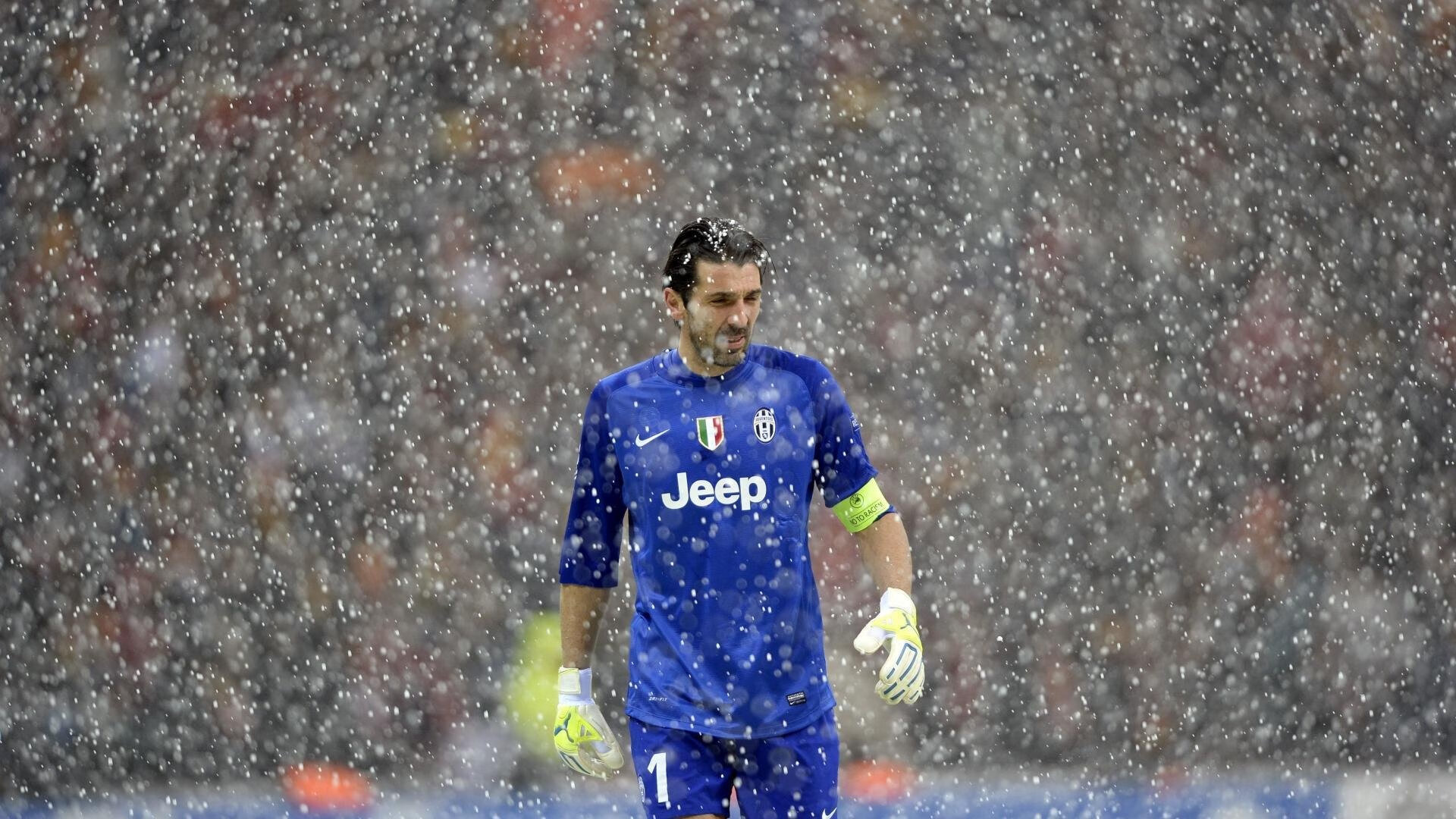 森林狼组织主题日鼓励球迷穿复古球衣入场，森林狼复古球裤